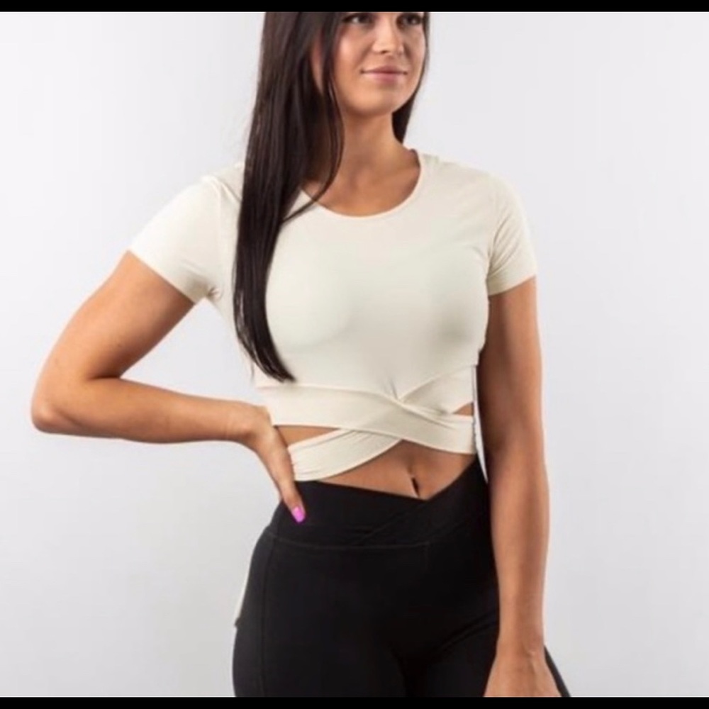 Alphalete ultra soft tie crop